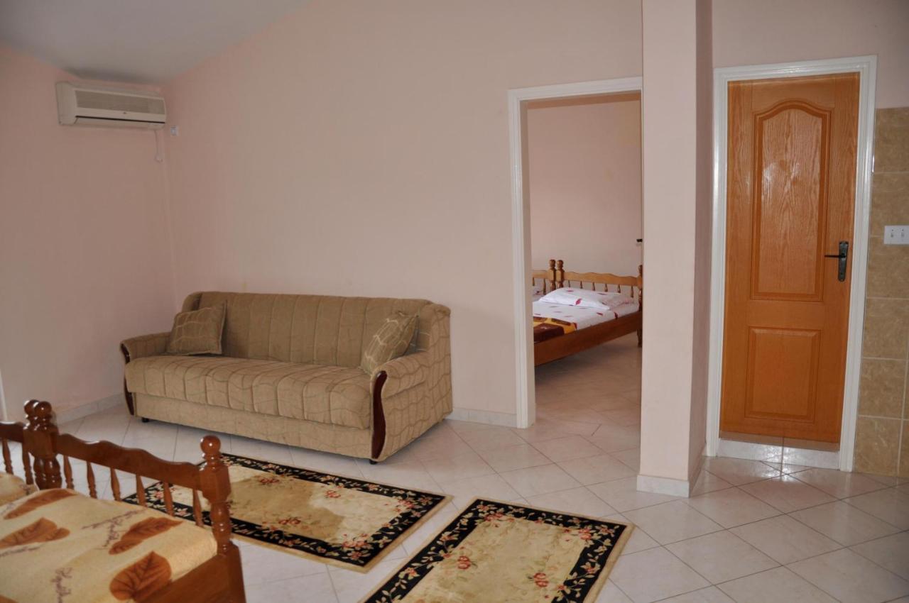 Apartments Perezaj Ulcinj Zimmer foto